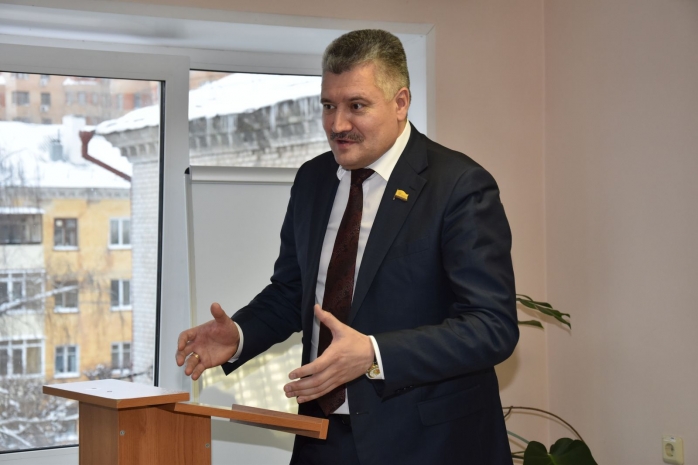 Министр Чувашии: Секс с семью мужчинами приводит к бесплодию