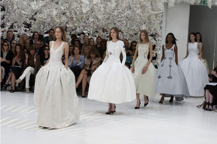 Показ Christian Dior на Неделе Высокой моды в Париже