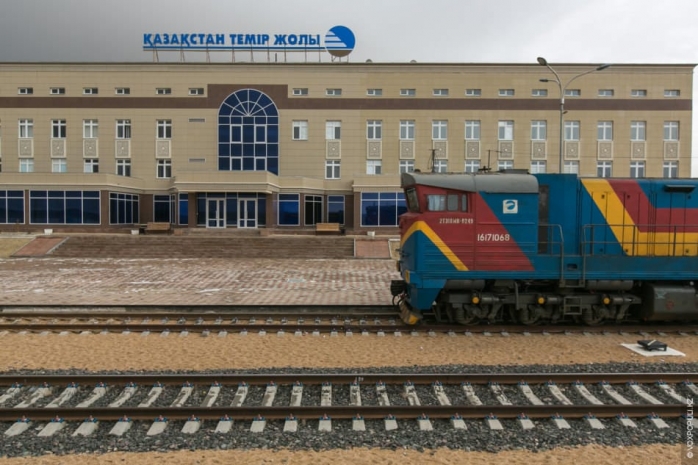 На тендерах КТЖ выигрывают фирмы-посредники в ущерб заводам РК