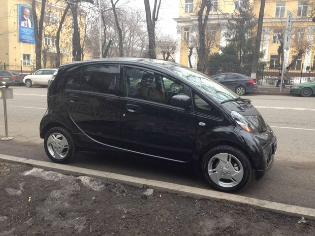 Mitsubishi представил в Казахстане электромобильЭксклюзив