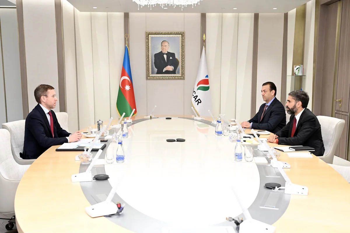 SOCAR и "Укрнафта" обсудили развитие сотрудничества