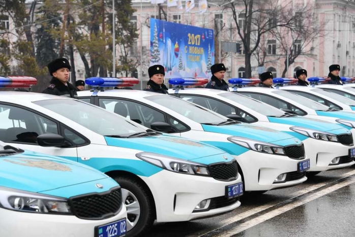 Алматинцы попытались сорвать встречу Байбека с населением