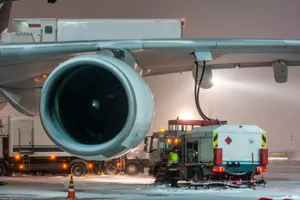 Стоимость авиатоплива снижается в аэропортах Казахстана