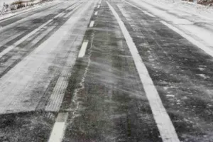 Введено ограничение движения для авто на трассе в ЮКО
