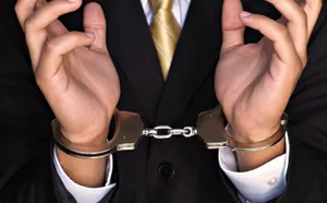 В получении взятки подозревается руководитель управления культуры Шымкента