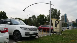 На парковках Алматы установят 90 видеокамер