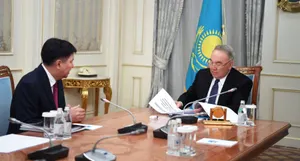 Назарбаев принял председателя Верховного суда