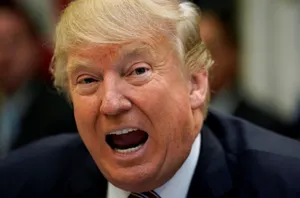 Немедленно вернуть изъятые документы потребовал Трамп