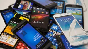 Из-за коронавируса приостановлены поставки смартфонов в Россию