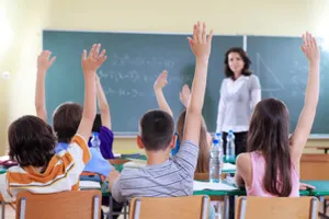 Казахстанским учителям запретили конфликтовать с учениками