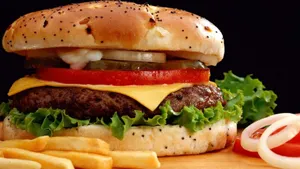 Искусственное мясо входит в меню ресторанов фастфуда